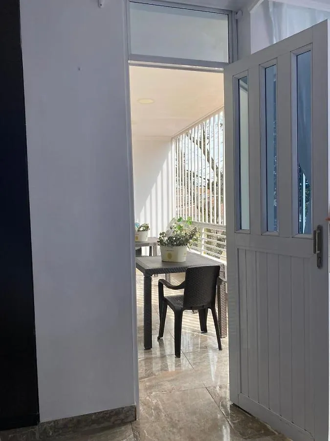Tr - Casa Blanca San Antonio Apartment Cali Homestay
