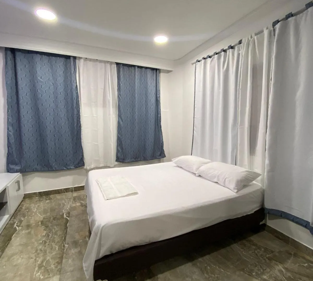 Apartamento Tr - Casa Blanca San Antonio Cali 0*,  Colombia